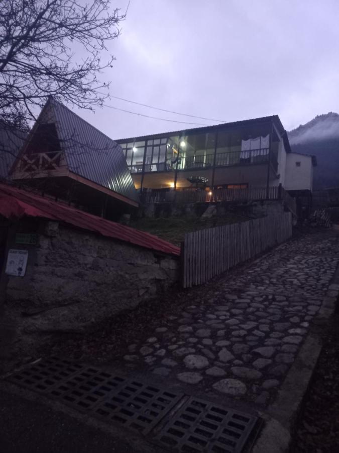 Guesthouse Data Mestia Zewnętrze zdjęcie